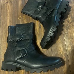 Sorel Moot Boots size 8.5 black leather